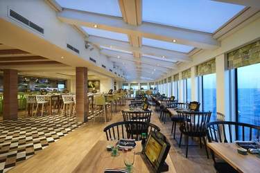 NCL Norwegian Bliss Food Republic.jpeg